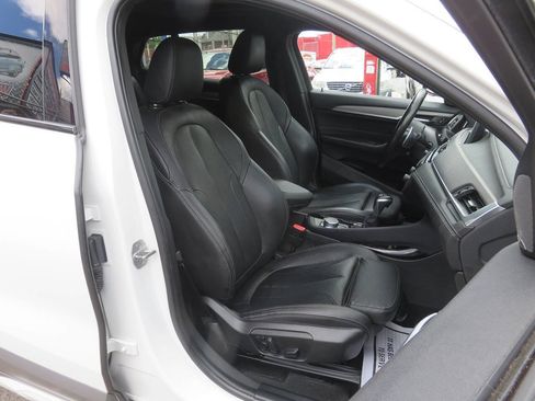 Used 2018 BMW X2 xDrive28i w/ M SportX Package AWD/4WD image 11