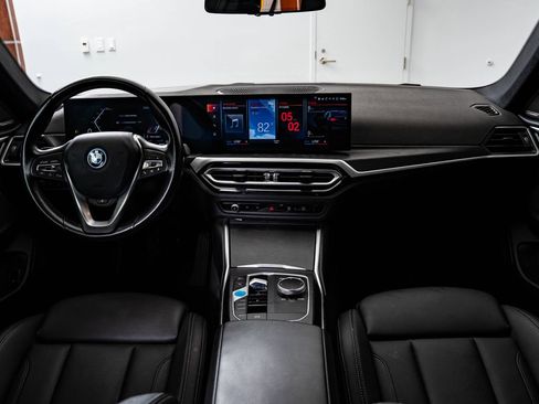 Used 2023 BMW i4 eDrive35 w/ Premium Package RWD image 34
