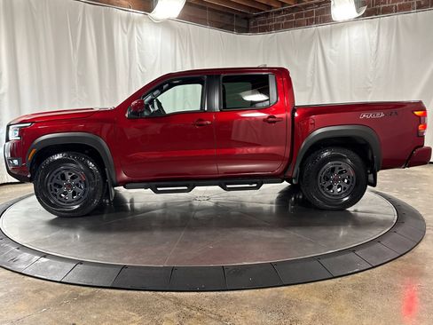Used 2025 Nissan Frontier PRO-4X w/ Tow Package AWD/4WD image 8