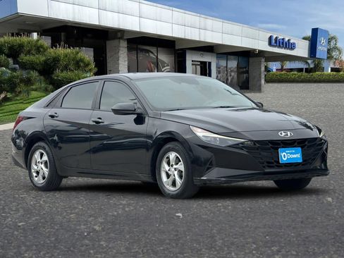 Used 2021 Hyundai Elantra SE image 9