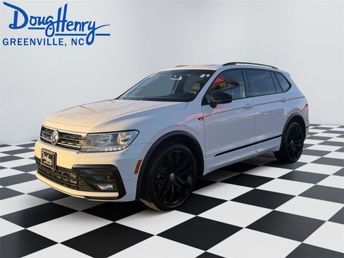 Used 2021 Volkswagen Tiguan SE R-Line image 1