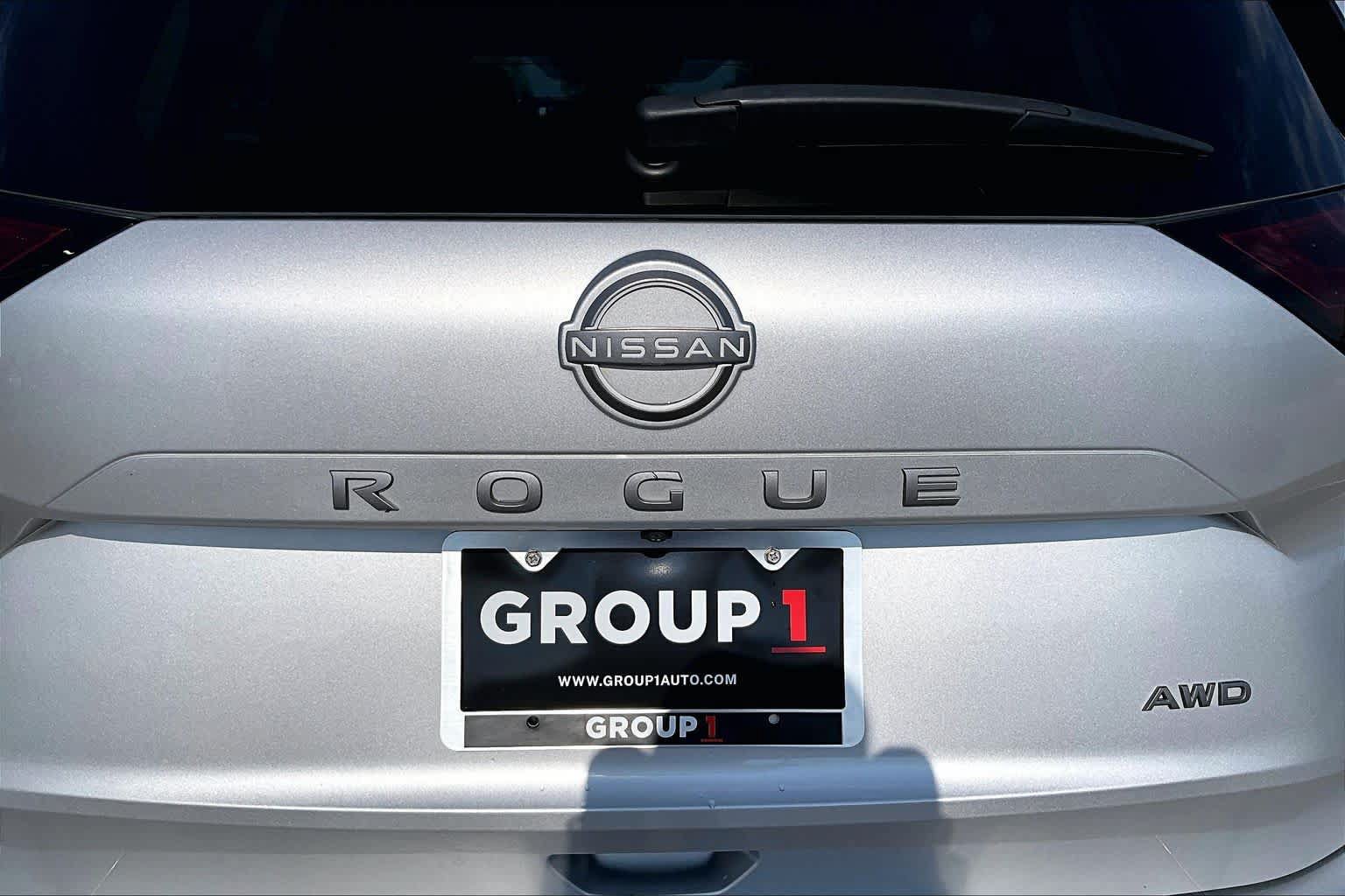 Used 2025 Nissan Rogue SV AWD/4WD image 31