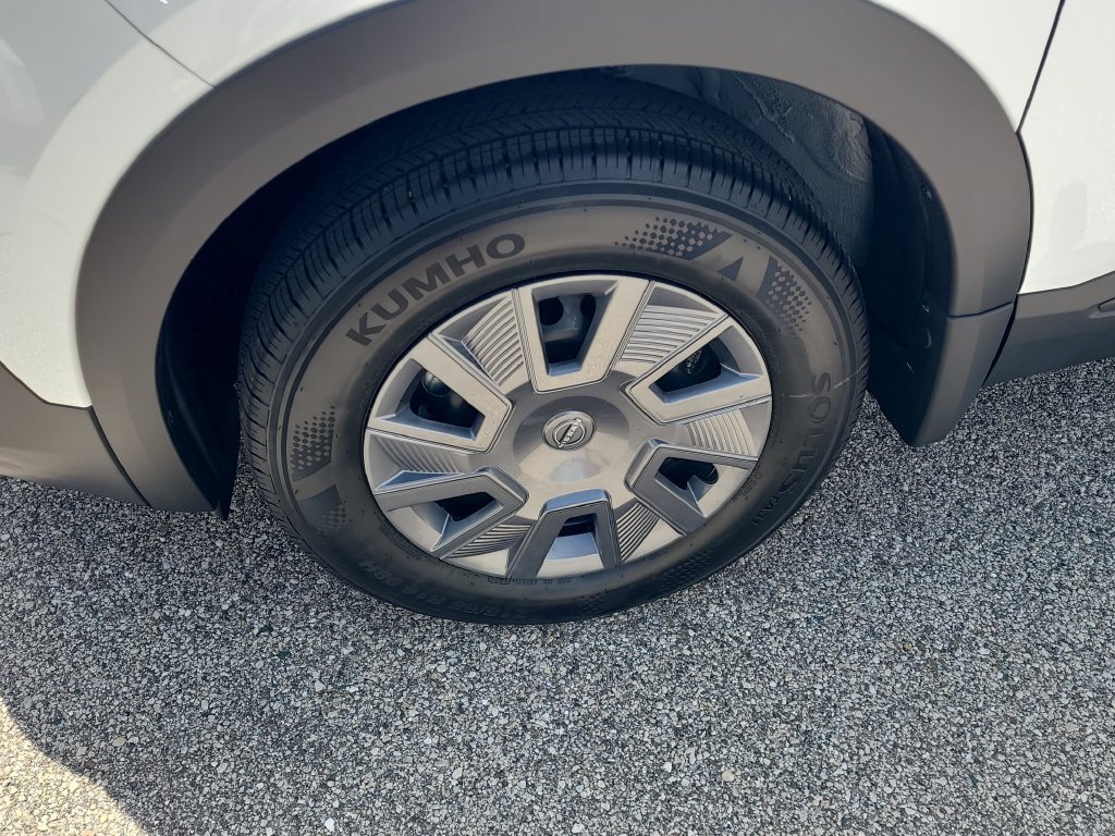 Certified 2026 Nissan Kicks S FWD image 8