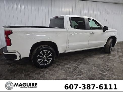 Used 2023 Chevrolet Silverado 1500 RST AWD/4WD image 3
