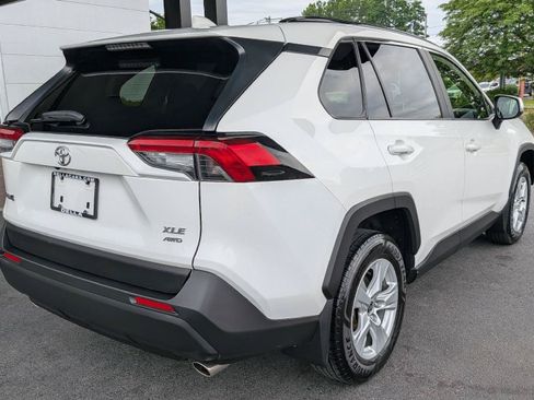 Used 2020 Toyota RAV4 XLE w/ Convenience Package AWD/4WD image 7