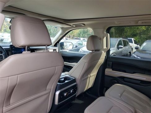Used 2024 Ford Expedition Max Limited image 27