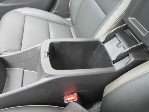 Used 2025 Chevrolet Trax ACTIV w/ Sunroof Package FWD image 24