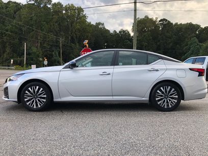 Used 2024 Nissan Altima 2.5 SV
