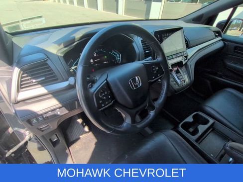 Used 2023 Honda Odyssey Sport image 9