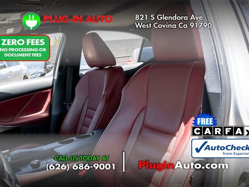 Used 2016 Lexus IS 200t w/ F Sport Package RWD image 2