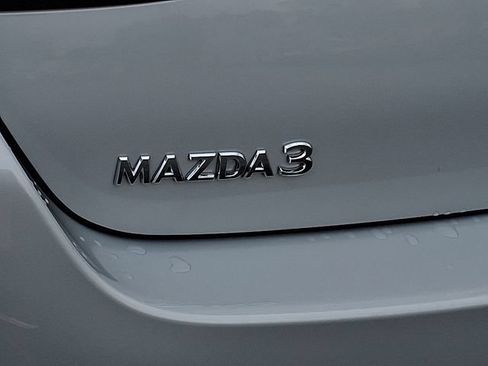 Used 2025 MAZDA MAZDA3 s FWD image 32