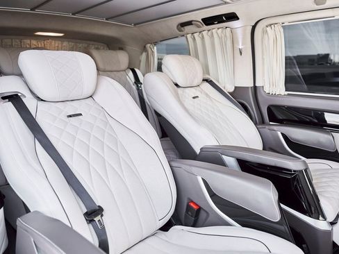 Used 2021 Mercedes-Benz Metris Passenger w/ Premium Safety Package image 48