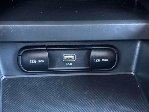 Used 2025 Kia Soul LX image 22