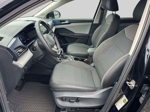 Used 2024 Volkswagen Taos SE image 18