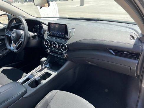 Used 2025 Nissan Sentra SV FWD image 14