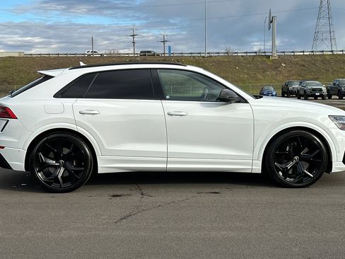 Used 2023 Audi RS Q8 4.0T image 2