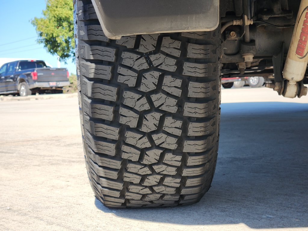 Used 2021 GMC Sierra 1500 AT4 w/ AT4 Premium Package AWD/4WD image 11