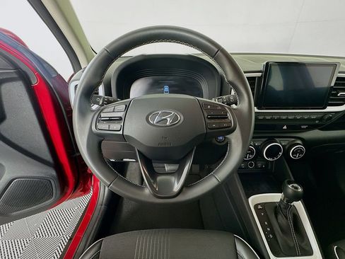 Certified 2023 Hyundai Venue Limited w/ Cargo Package image 11