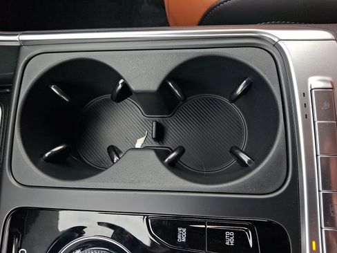 New 2026 Kia Carnival EX FWD image 17
