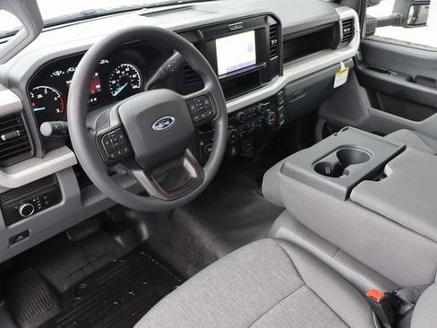 New 2026 Ford F550 4x4 Regular Cab Super Duty image 5