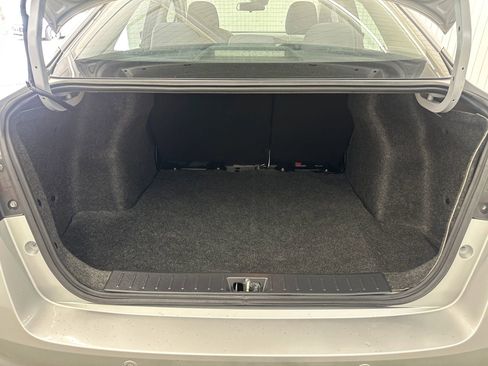 Used 2020 Nissan Versa SV image 12