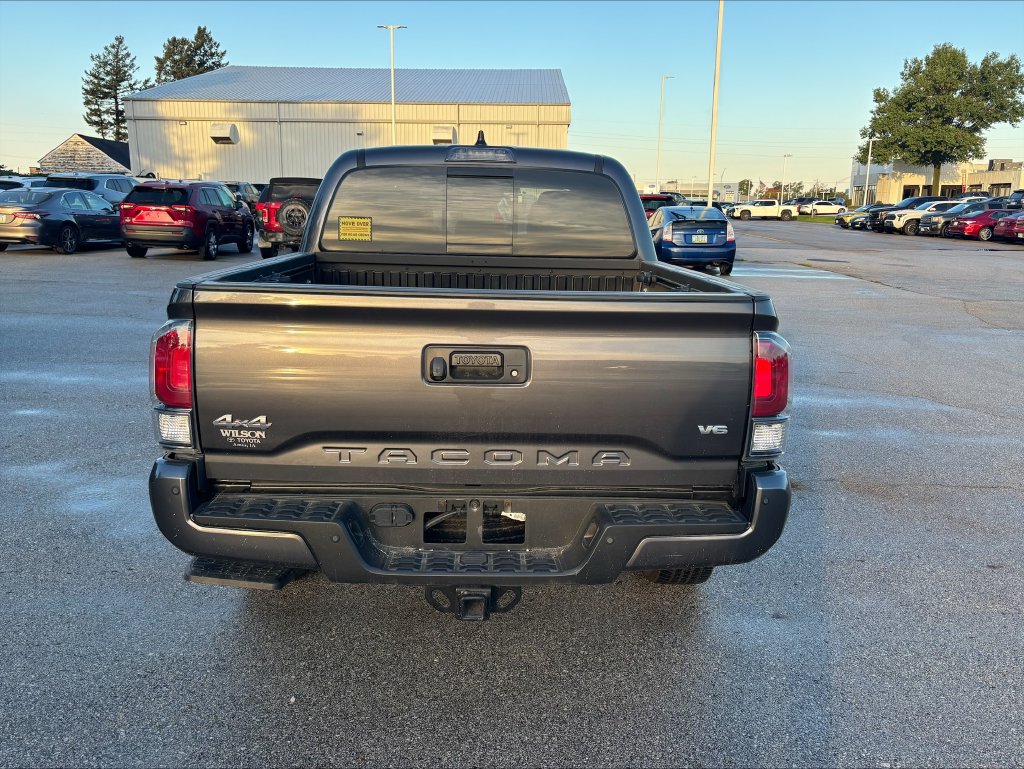 Used 2023 Toyota Tacoma Limited AWD/4WD image 4