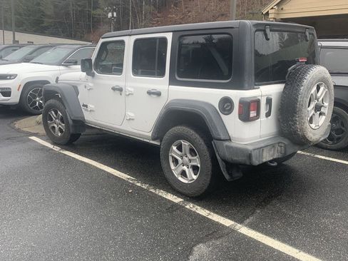 Used 2021 Jeep Wrangler Unlimited Sport w/ Cold Weather Group image 3