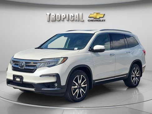 Used 2019 Honda Pilot Touring image 1