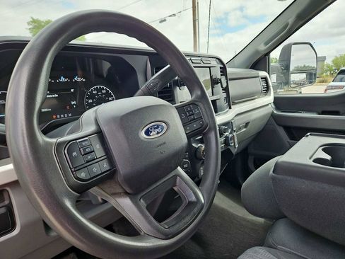 Used 2024 Ford F250 XLT w/ FX4 Off-Road Package AWD/4WD image 10