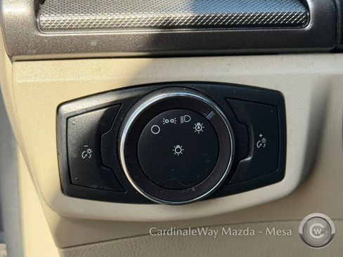 Used 2020 Ford Fusion SE image 19