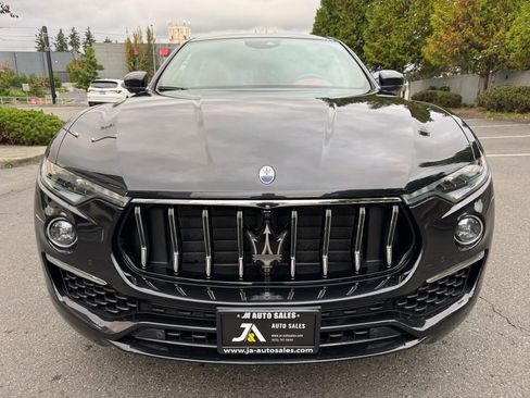 Used 2022 Maserati Levante GT image 3