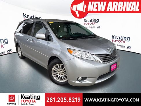 Used 2012 Toyota Sienna image 1