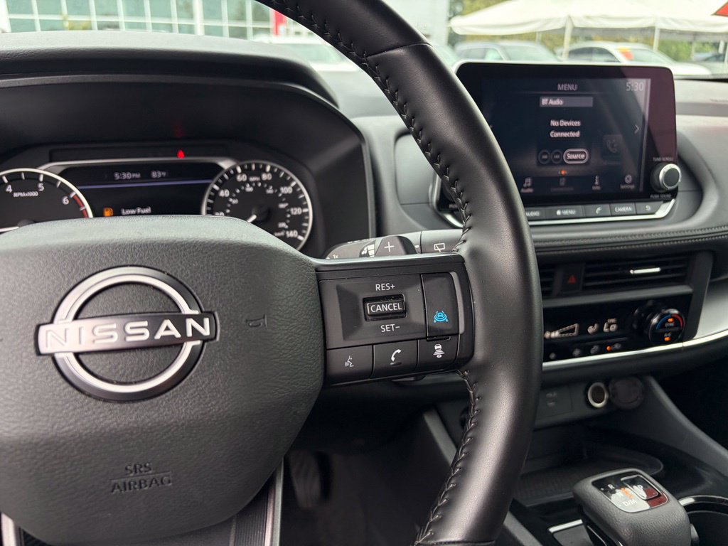 Certified 2025 Nissan Rogue SV FWD image 18