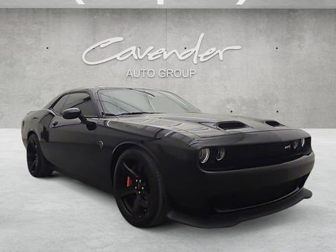 Used 2021 Dodge Challenger SRT Hellcat Redeye image 2