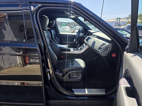 Used 2014 Land Rover Range Rover Sport HSE image 14