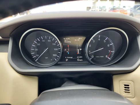 Used 2015 Land Rover Range Rover Sport HSE image 10
