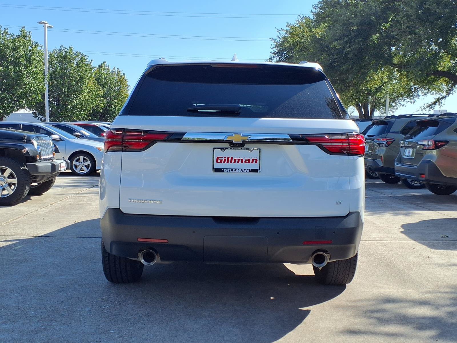 Used 2022 Chevrolet Traverse LT w/ LT Premium Package FWD image 7