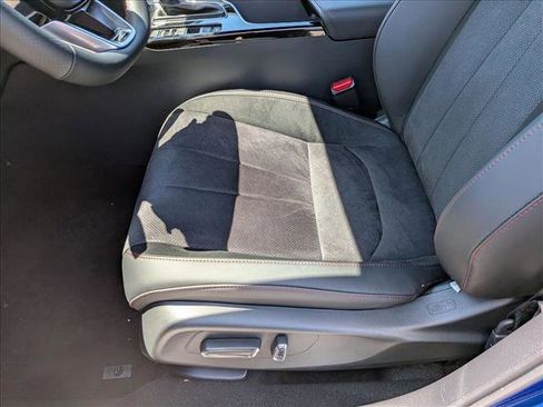 New 2025 Acura ADX A-Spec image 4