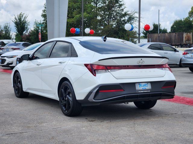 Used 2026 Hyundai Elantra Sport FWD image 7