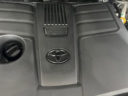 Certified 2025 Toyota Tundra Platinum AWD/4WD image 10