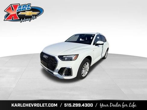 Used 2023 Audi Q5 2.0T Premium w/ Convenience Package AWD/4WD image 1