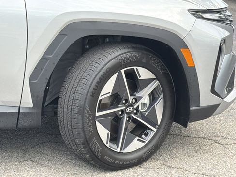 Used 2025 Hyundai Tucson SEL FWD image 5