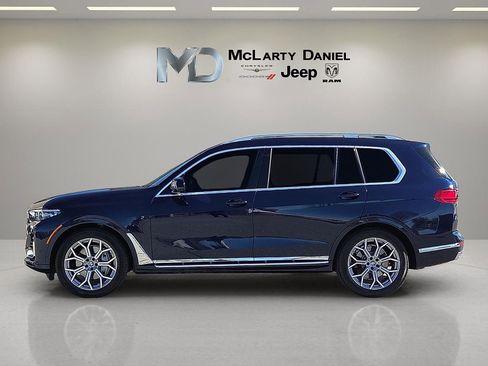Used 2021 BMW X7 xDrive40i w/ Luxury Seating Package image 3