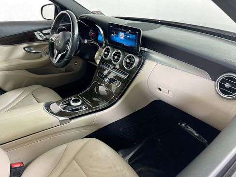 Used 2019 Mercedes-Benz C 300 4MATIC Sedan image 28