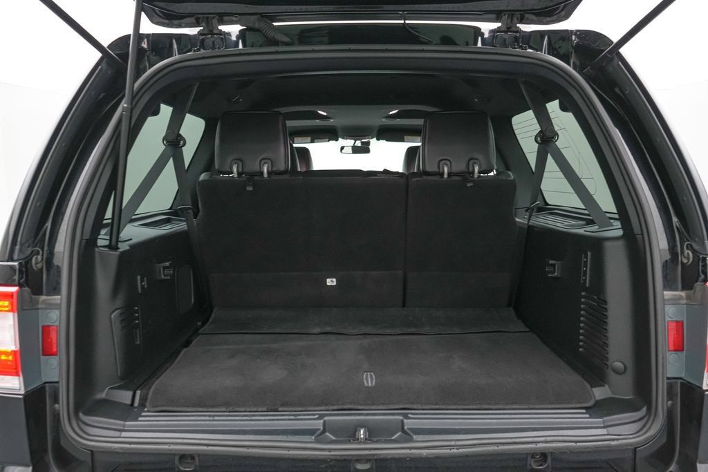 Used 2017 Lincoln Navigator L Reserve AWD/4WD image 24