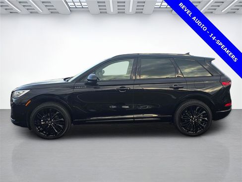 Certified 2023 Lincoln Corsair Reserve w/ Equipment Group 202A image 4