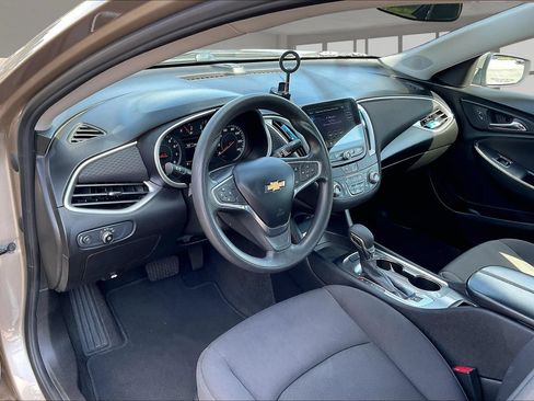 Used 2022 Chevrolet Malibu LT FWD image 19