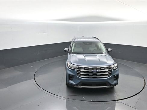 New 2025 Ford Explorer Active w/ Active Comfort Package image 19
