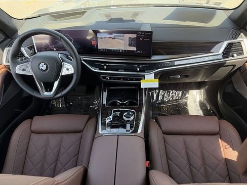 New 2026 BMW X7 xDrive40i image 14