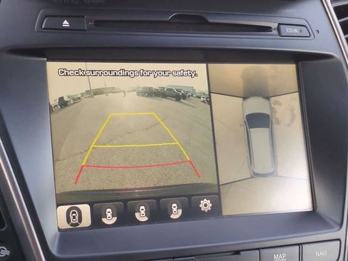 Used 2017 Hyundai Santa Fe Limited image 32